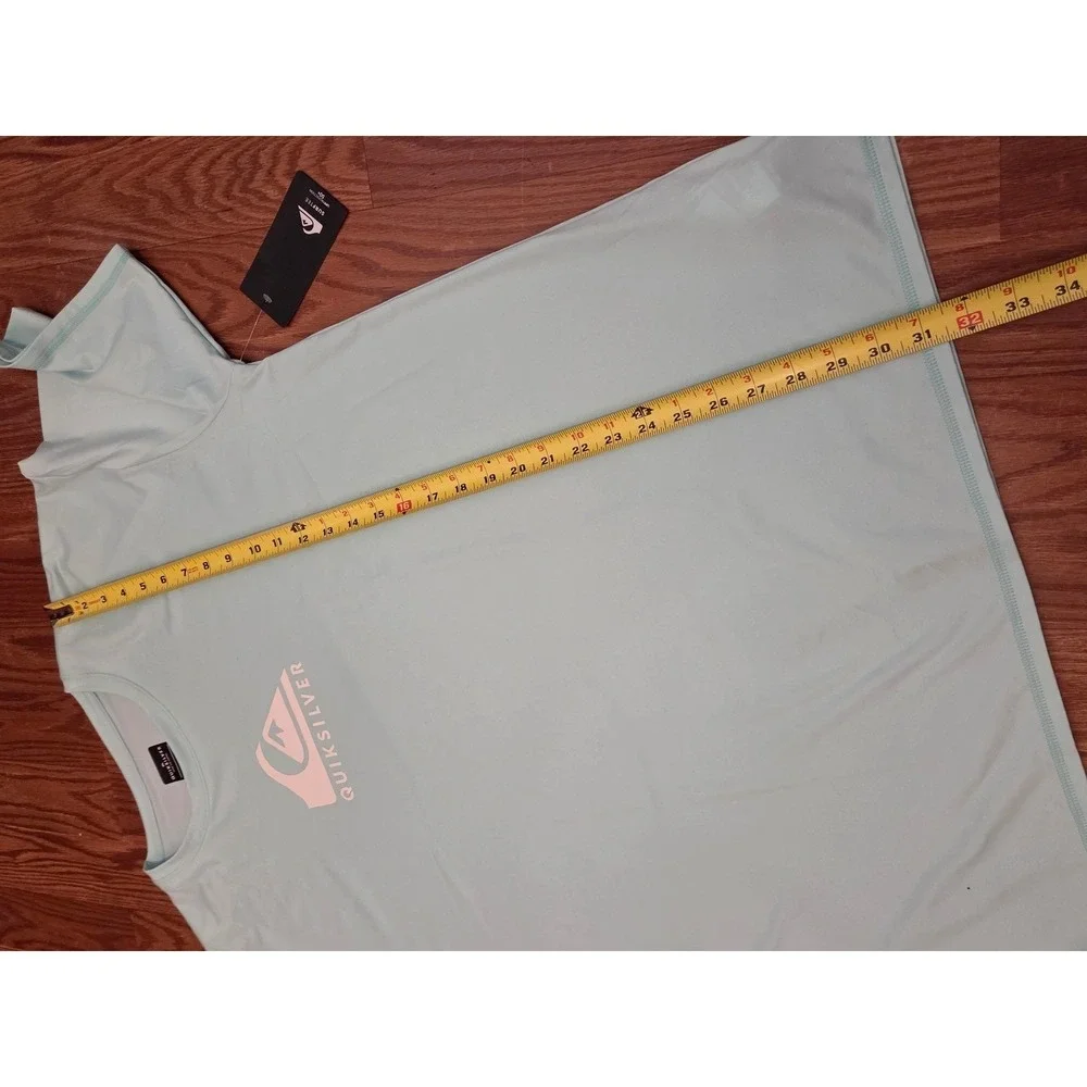 Quiksilver Mens‎ XXL Surf Tee Rash Guard UPF 50+ Light Blue Short Sleeve Shirt
